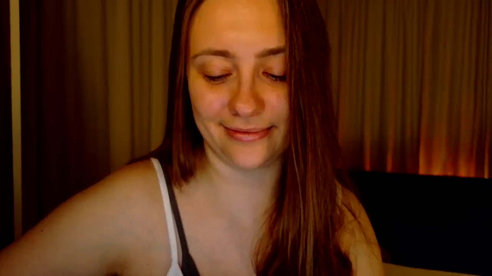 Gallery image thumbnail from QueenOfTease_'s myfreecams stream on, 11/03/2025, 05:51 image 6 of 20