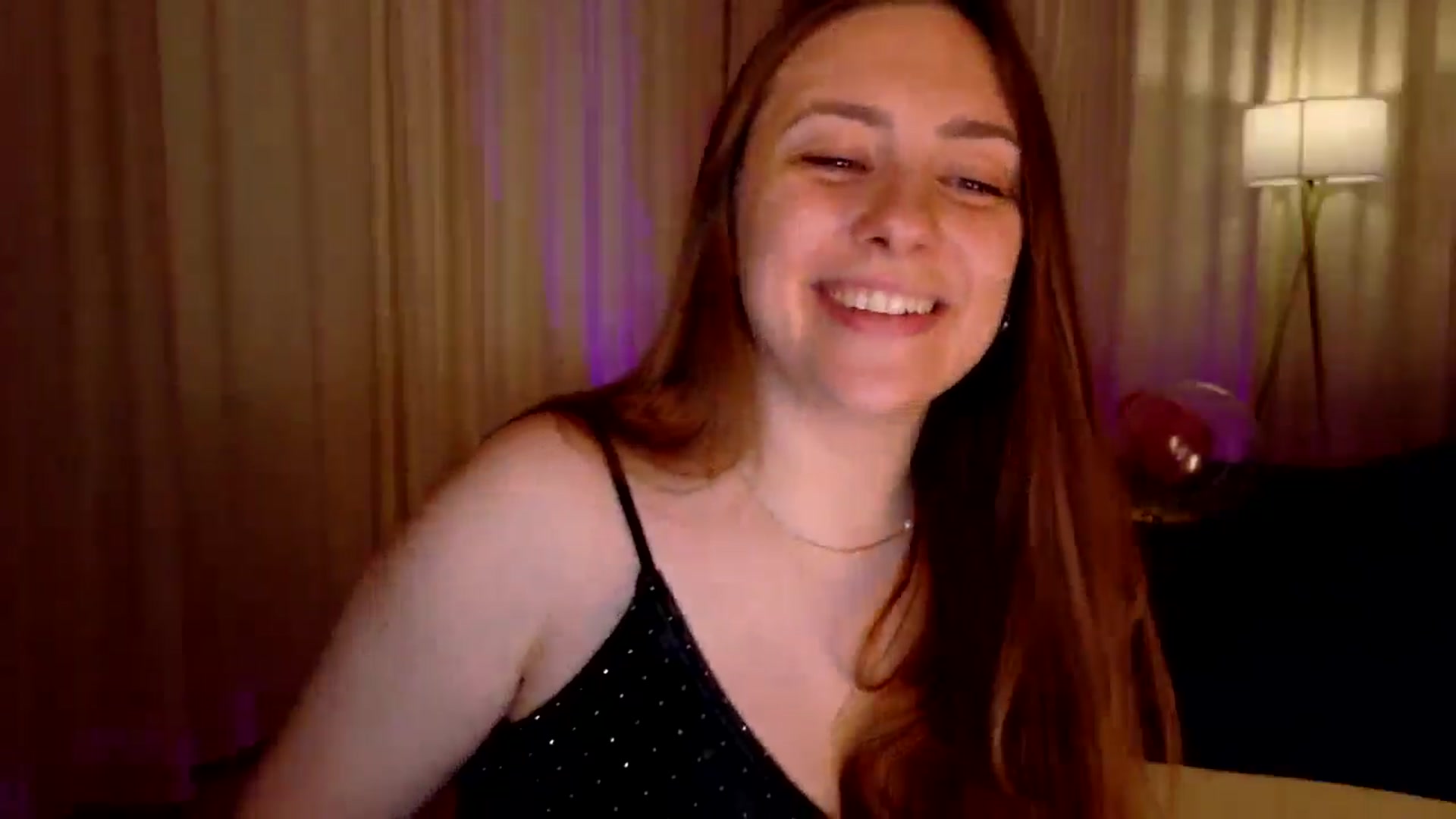 Gallery image thumbnail from QueenOfTease_'s myfreecams stream on, 11/09/2025, 06:52 image 6 of 20
