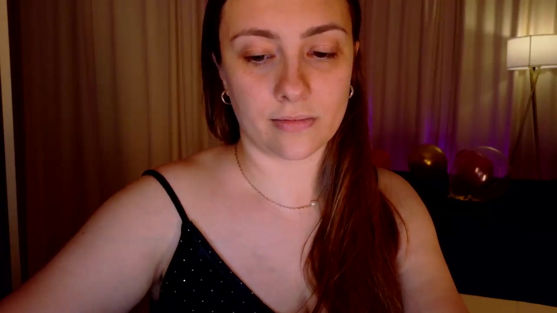Gallery image thumbnail from QueenOfTease_'s myfreecams stream on, 11/09/2025, 06:52 image 19 of 20