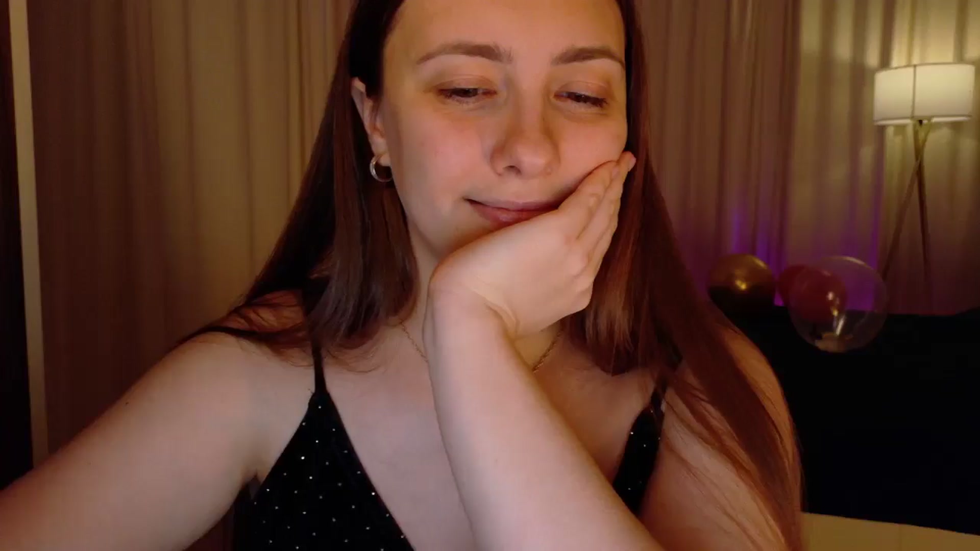 Gallery image thumbnail from QueenOfTease_'s myfreecams stream on, 11/09/2025, 07:08 image 6 of 20