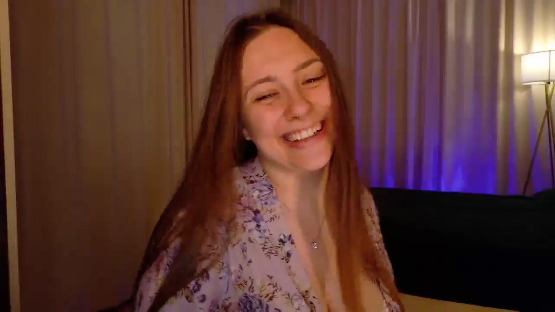 Gallery image thumbnail from QueenOfTease_'s myfreecams stream on, 11/10/2025, 06:59 image 6 of 20