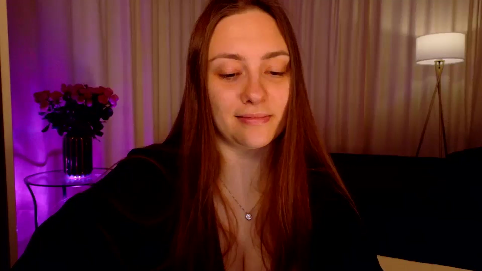 Gallery image thumbnail from QueenOfTease_'s myfreecams stream on, 11/13/2025, 05:39 image 8 of 20