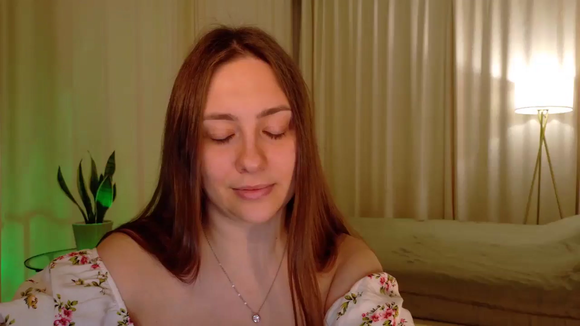 Gallery image thumbnail from QueenOfTease_'s myfreecams stream on, 11/20/2025, 05:52 image 9 of 20