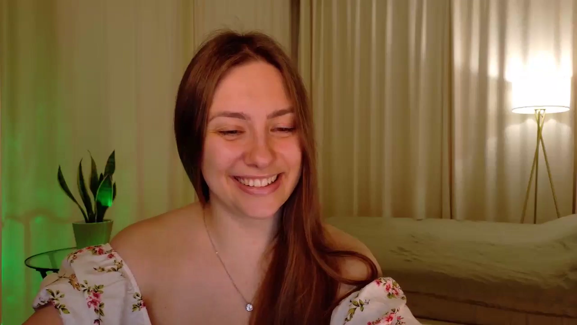 Gallery image thumbnail from QueenOfTease_'s myfreecams stream on, 11/20/2025, 05:52 image 4 of 20