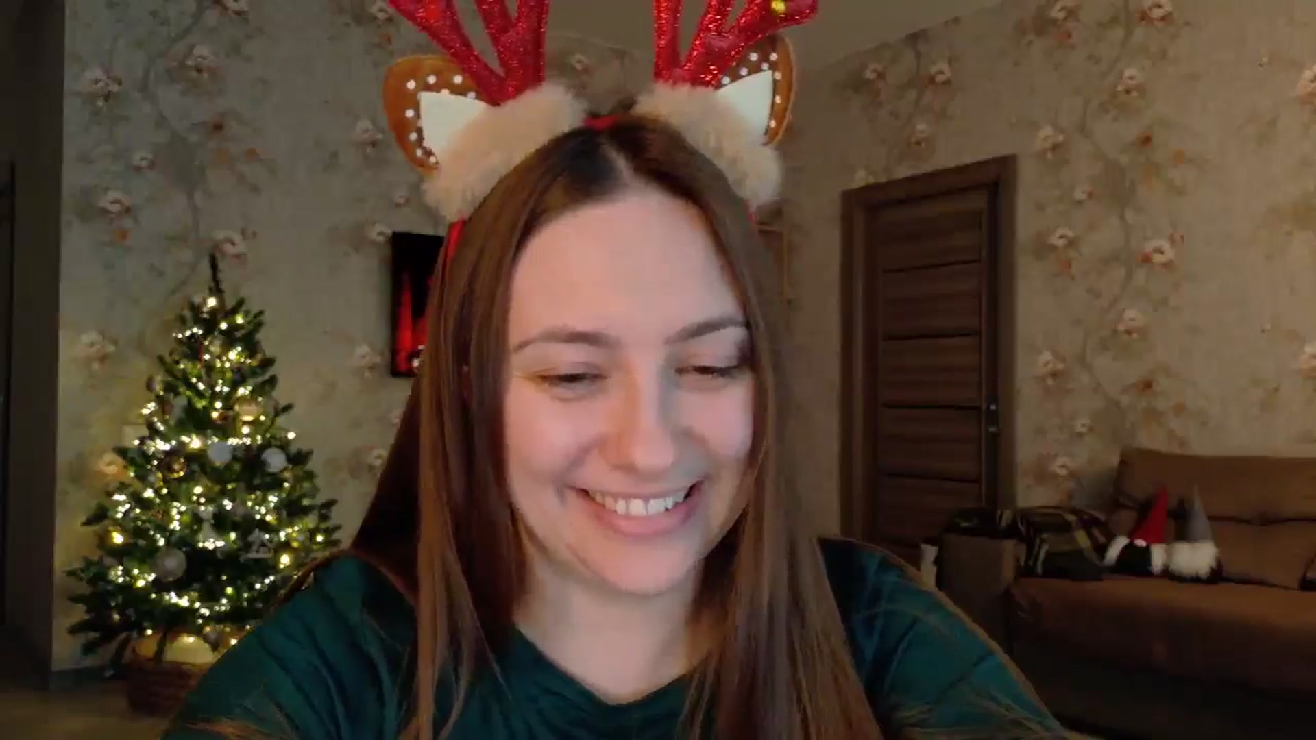 Gallery image thumbnail from QueenOfTease_'s myfreecams stream on, 12/10/2025, 06:00 image 8 of 20