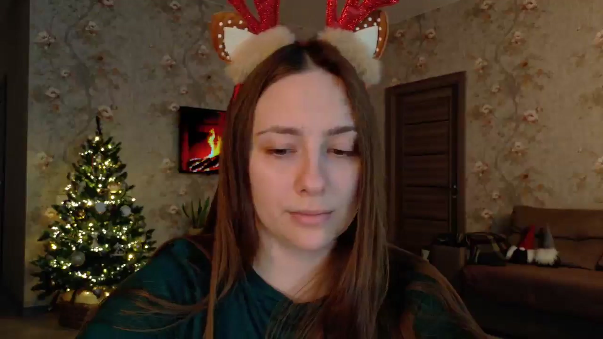 Gallery image thumbnail from QueenOfTease_'s myfreecams stream on, 12/10/2025, 06:00 image 5 of 20