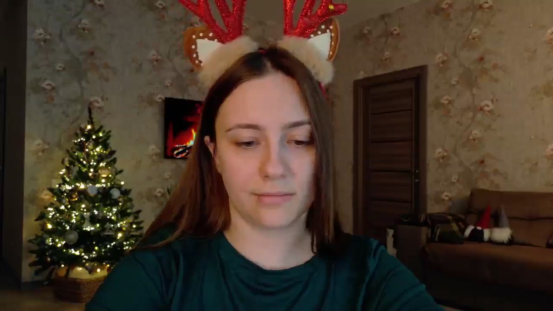 Gallery image thumbnail from QueenOfTease_'s myfreecams stream on, 12/10/2025, 06:00 image 2 of 20
