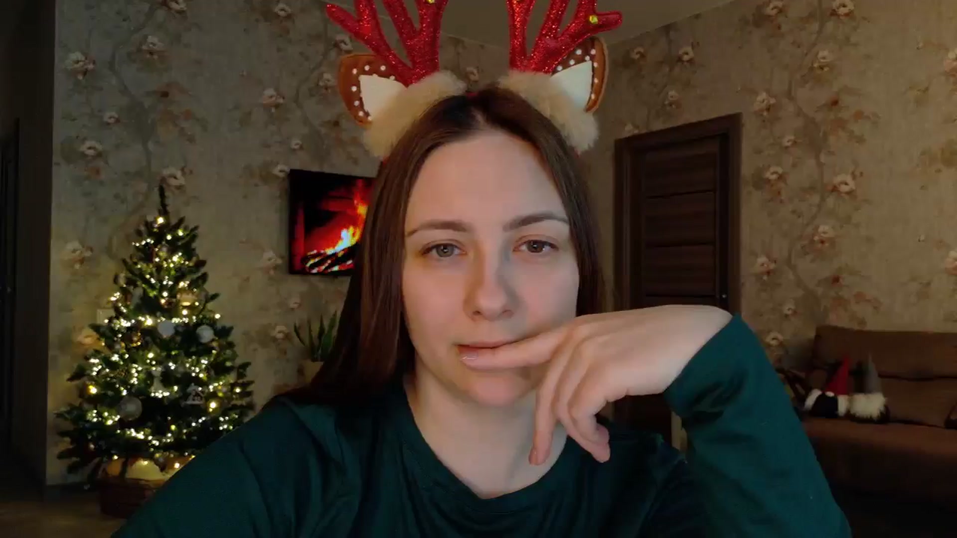 Gallery image thumbnail from QueenOfTease_'s myfreecams stream on, 12/10/2025, 06:00 image 20 of 20