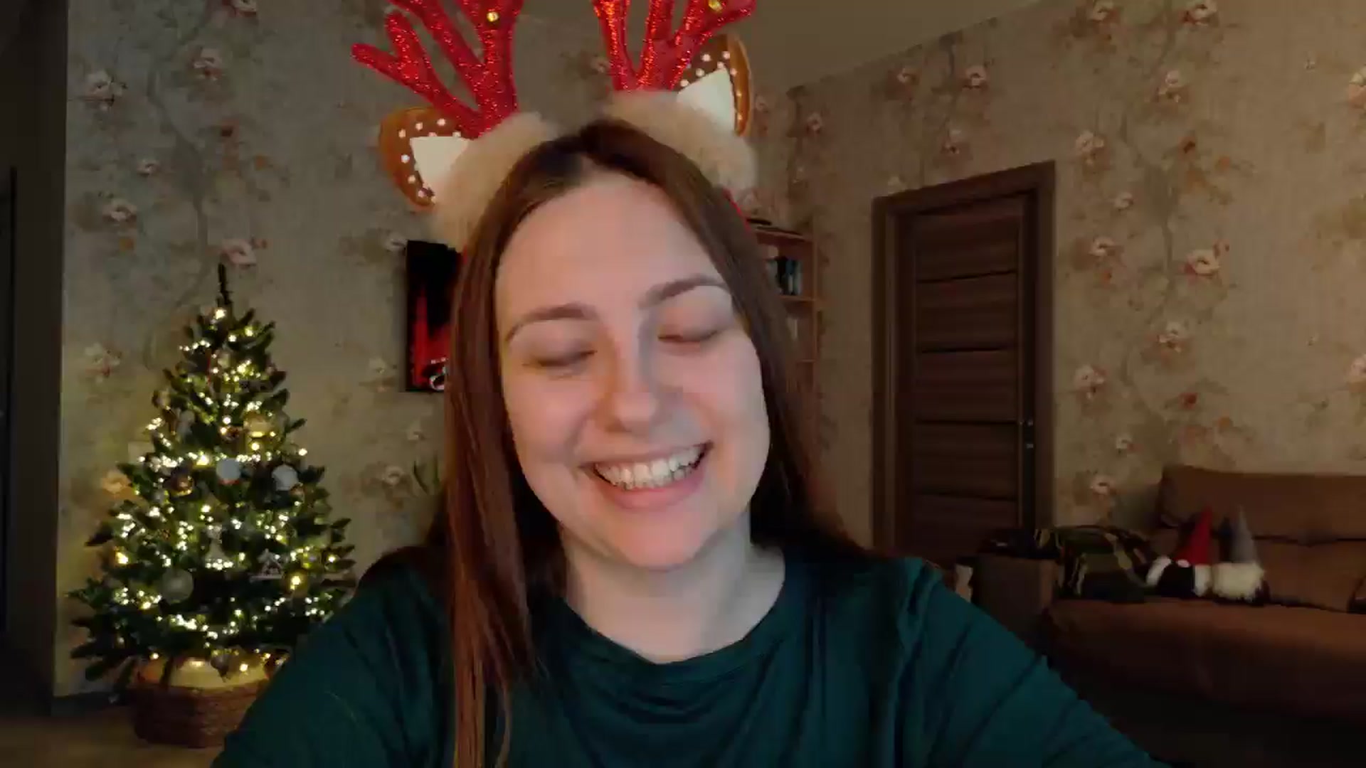 Gallery image thumbnail from QueenOfTease_'s myfreecams stream on, 12/10/2025, 06:00 image 10 of 20