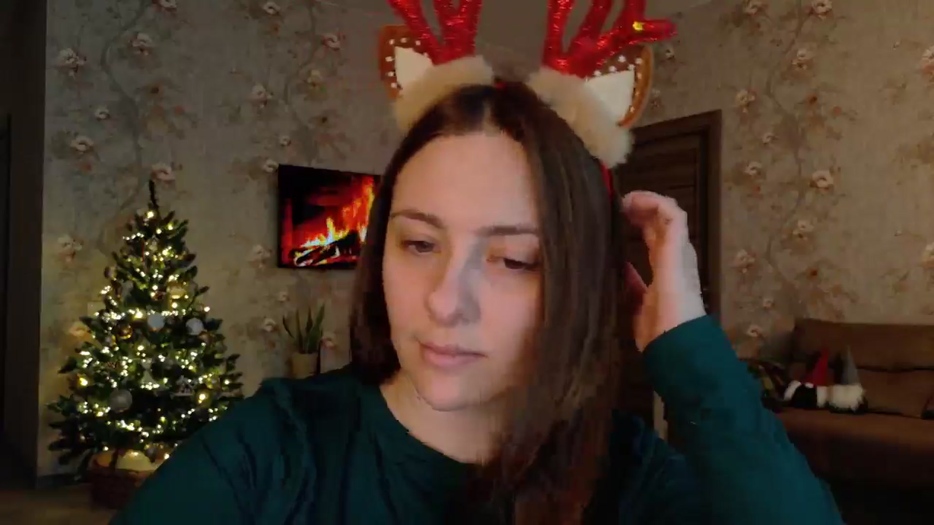 Gallery image thumbnail from QueenOfTease_'s myfreecams stream on, 12/10/2025, 06:00 image 13 of 20