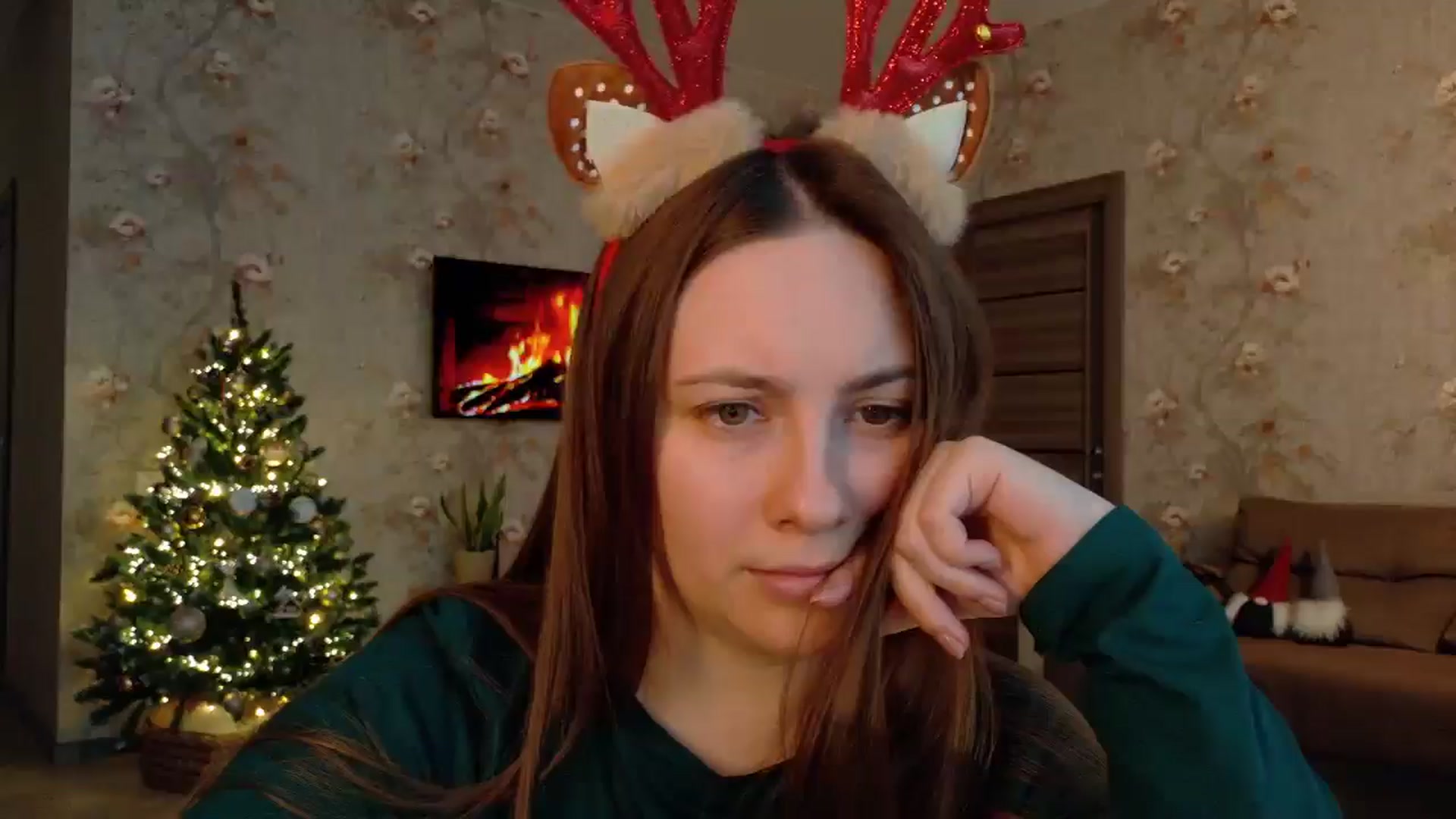 Gallery image thumbnail from QueenOfTease_'s myfreecams stream on, 12/10/2025, 06:00 image 7 of 20