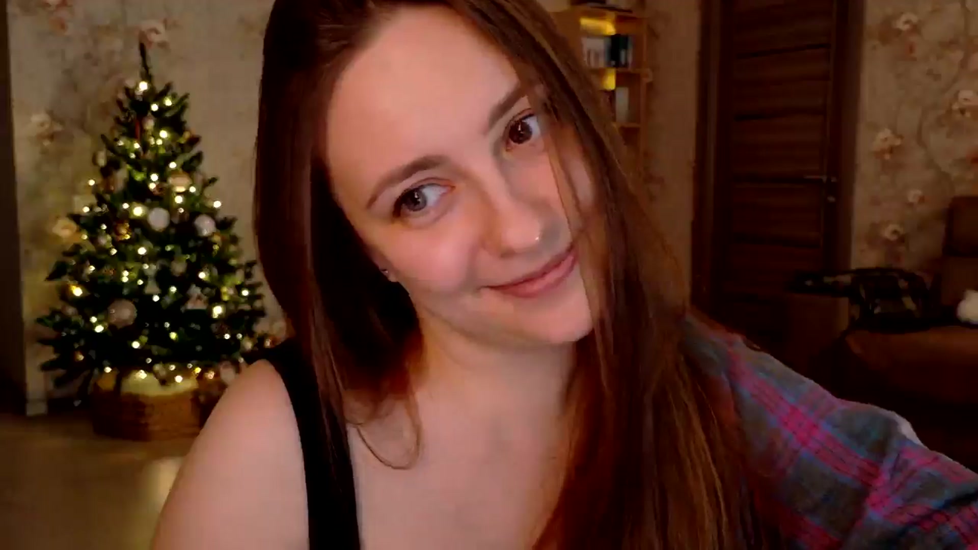 Gallery image thumbnail from QueenOfTease_'s myfreecams stream on, 12/11/2025, 08:06 image 6 of 20