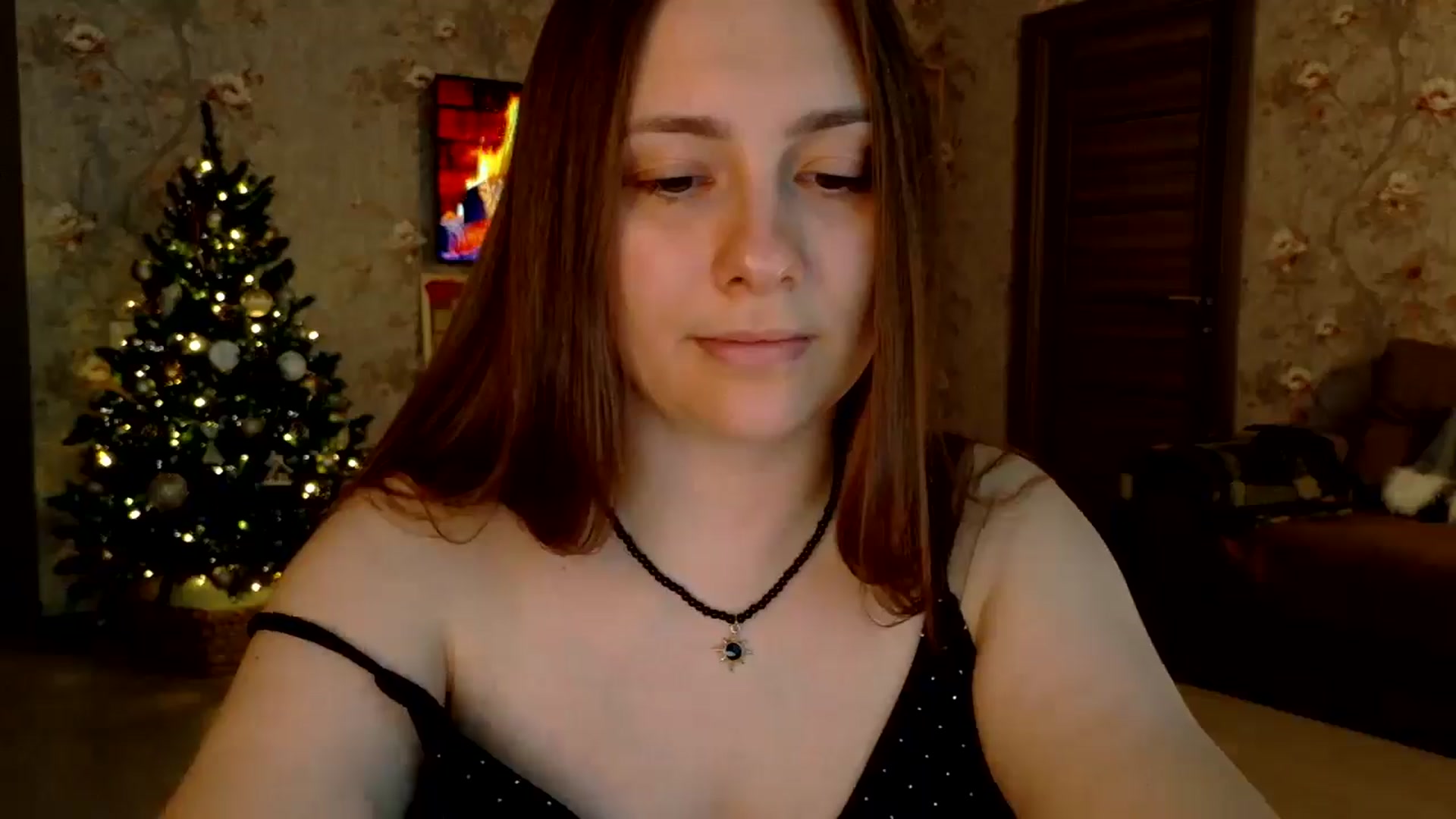 Gallery image thumbnail from QueenOfTease_'s myfreecams stream on, 12/13/2025, 08:03 image 7 of 20