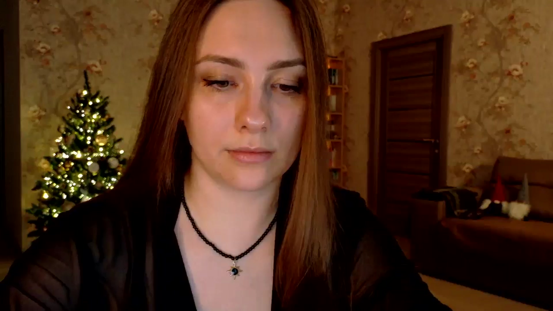 Gallery image thumbnail from QueenOfTease_'s myfreecams stream on, 12/15/2025, 08:05 image 7 of 20