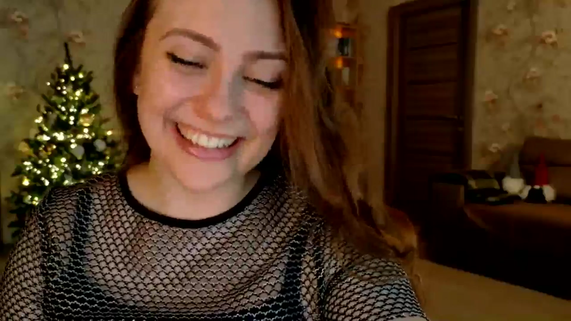 Gallery image thumbnail from QueenOfTease_'s myfreecams stream on, 12/16/2025, 06:50 image 17 of 20