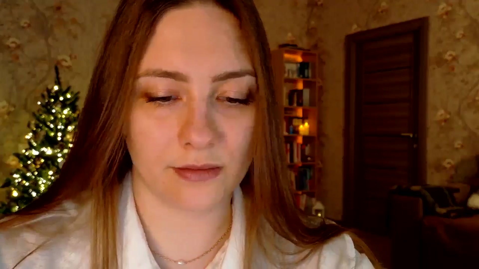 Gallery image thumbnail from QueenOfTease_'s myfreecams stream on, 12/19/2025, 06:38 image 4 of 20