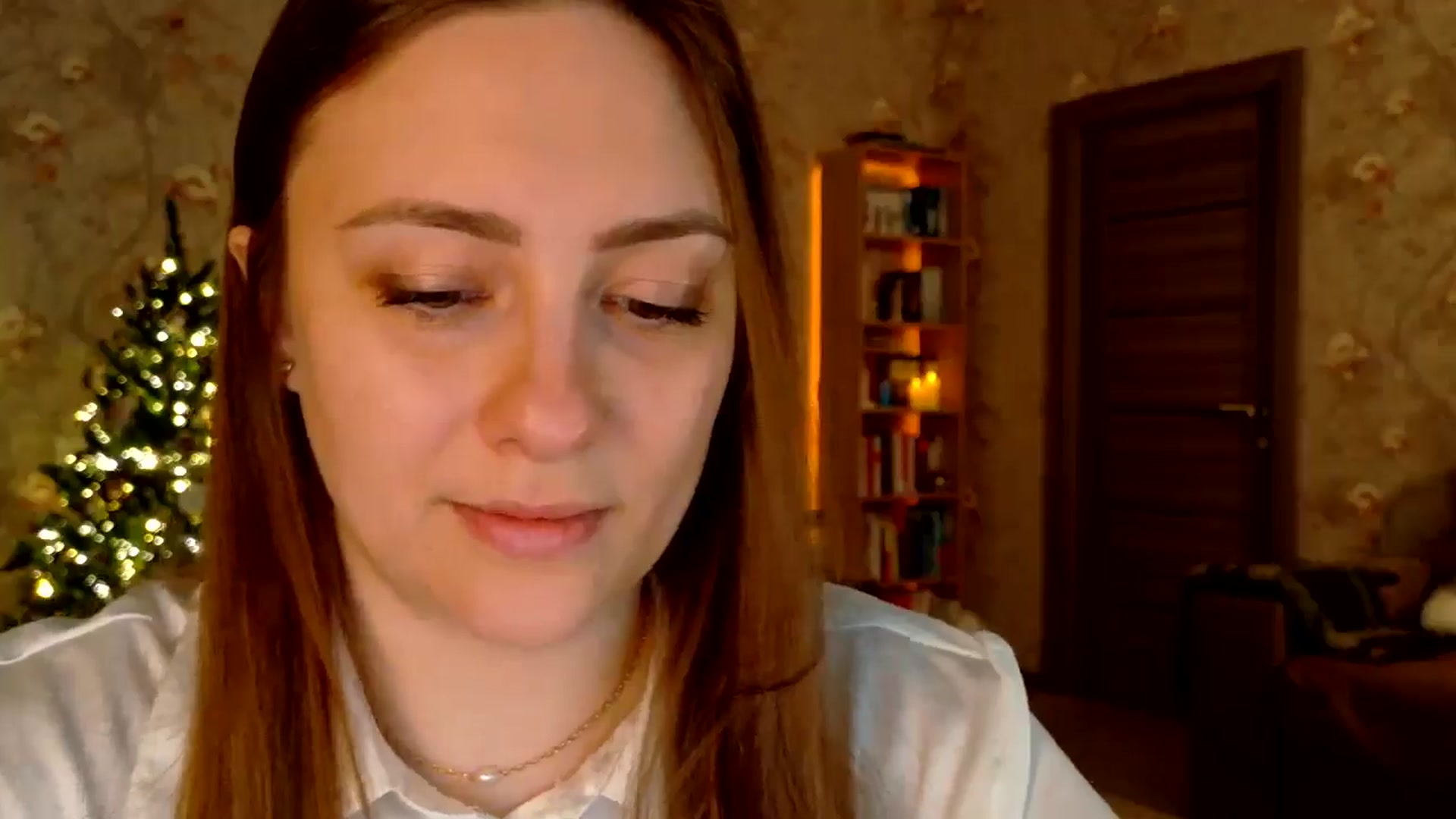 Gallery image thumbnail from QueenOfTease_'s myfreecams stream on, 12/19/2025, 06:38 image 2 of 20