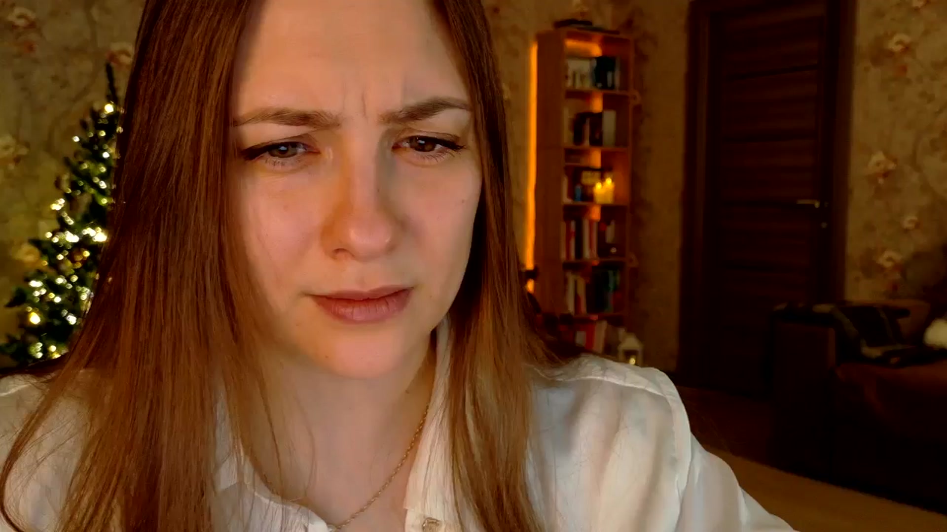 Gallery image thumbnail from QueenOfTease_'s myfreecams stream on, 12/19/2025, 06:38 image 10 of 20