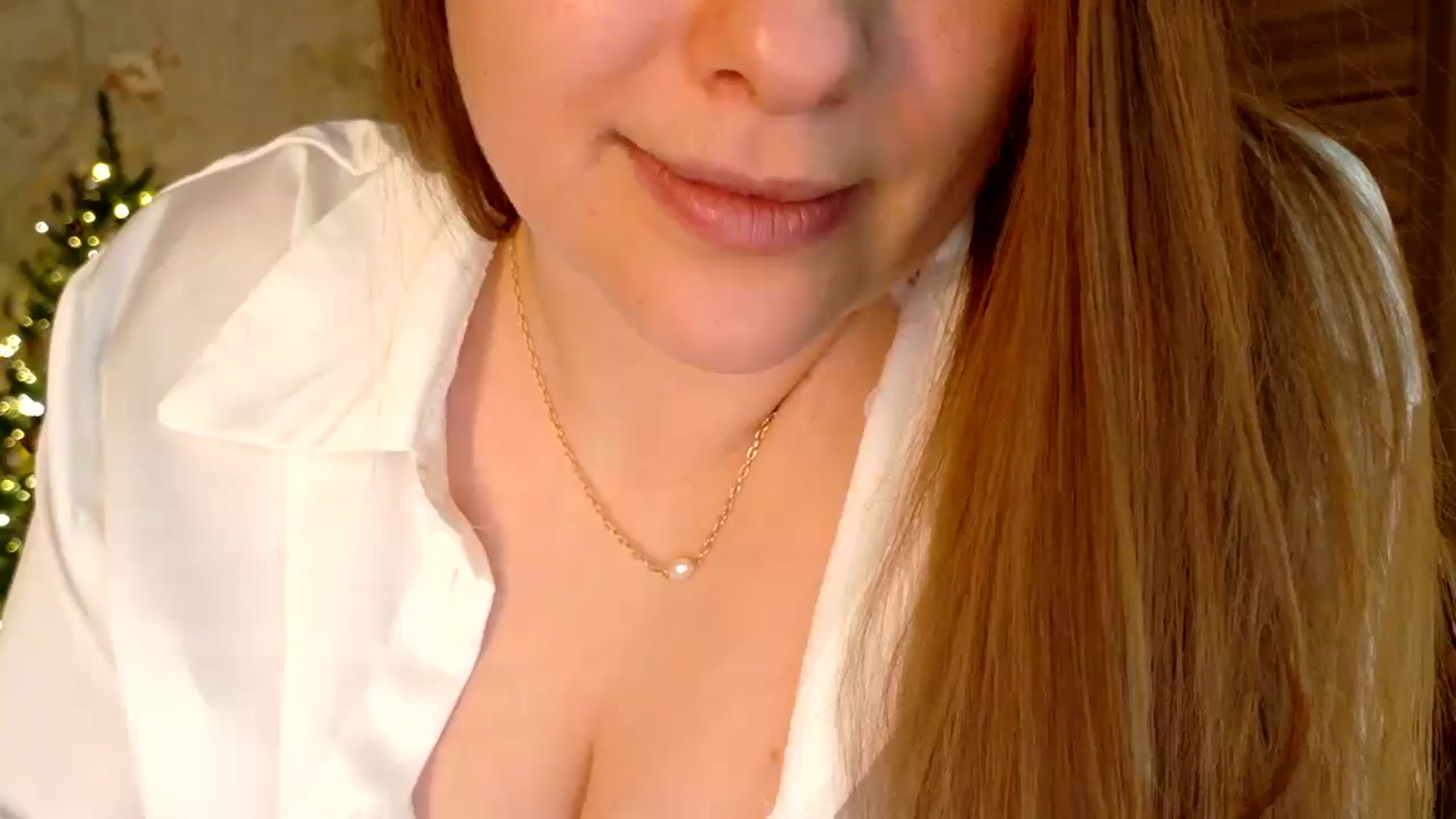Gallery image thumbnail from QueenOfTease_'s myfreecams stream on, 12/19/2025, 08:26 image 4 of 20