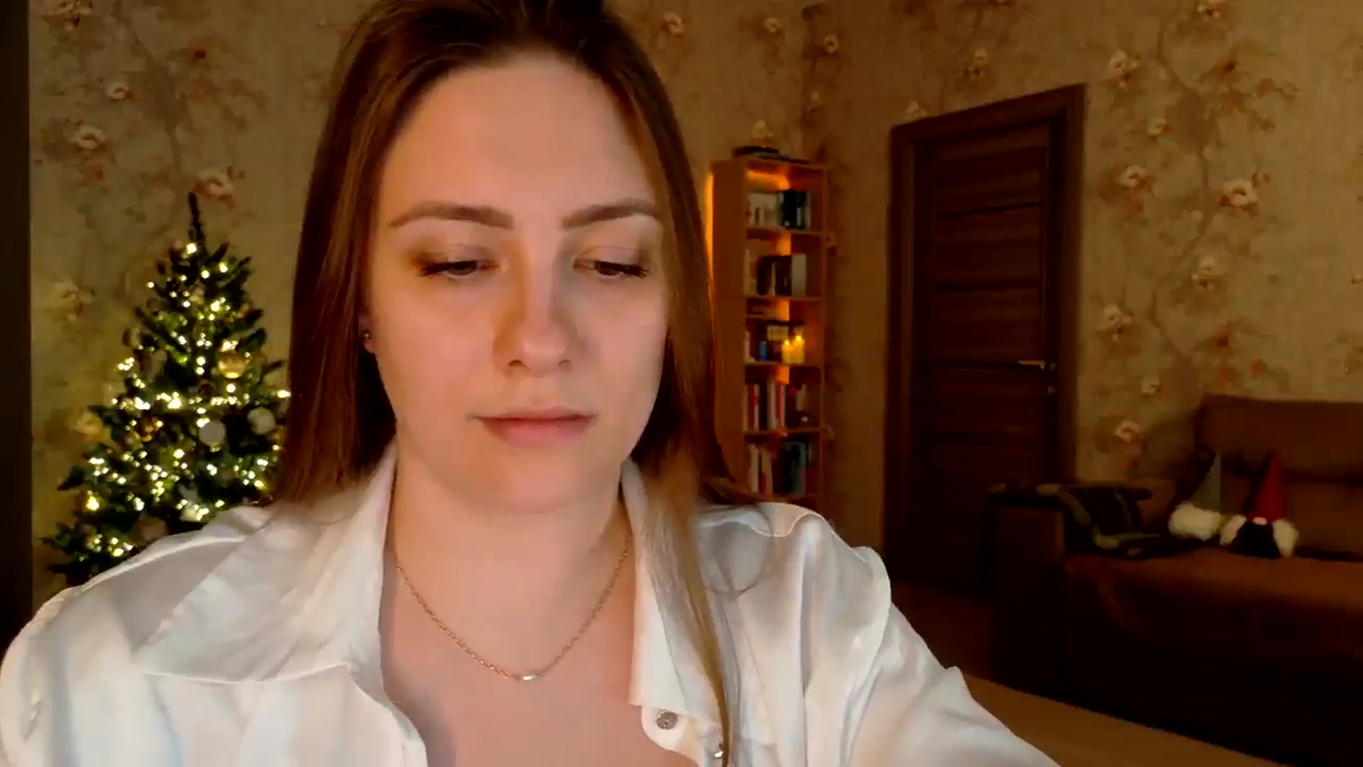 Gallery image thumbnail from QueenOfTease_'s myfreecams stream on, 12/19/2025, 08:26 image 14 of 20