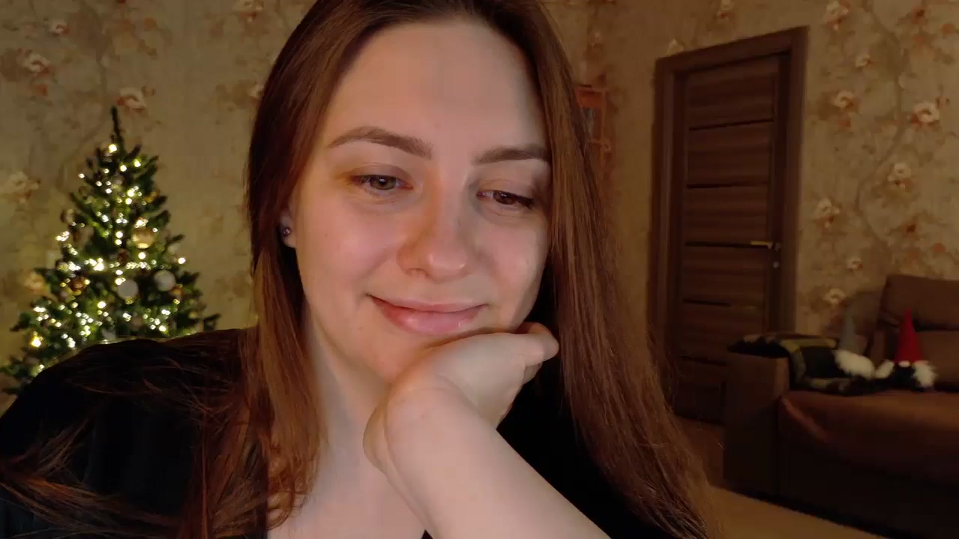 Gallery image thumbnail from QueenOfTease_'s myfreecams stream on, 12/20/2025, 05:50 image 13 of 20