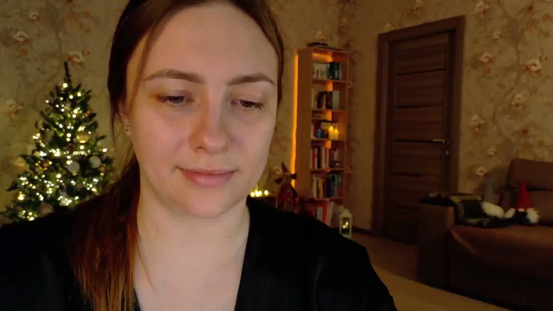 Gallery image thumbnail from QueenOfTease_'s myfreecams stream on, 12/20/2025, 05:50 image 6 of 20
