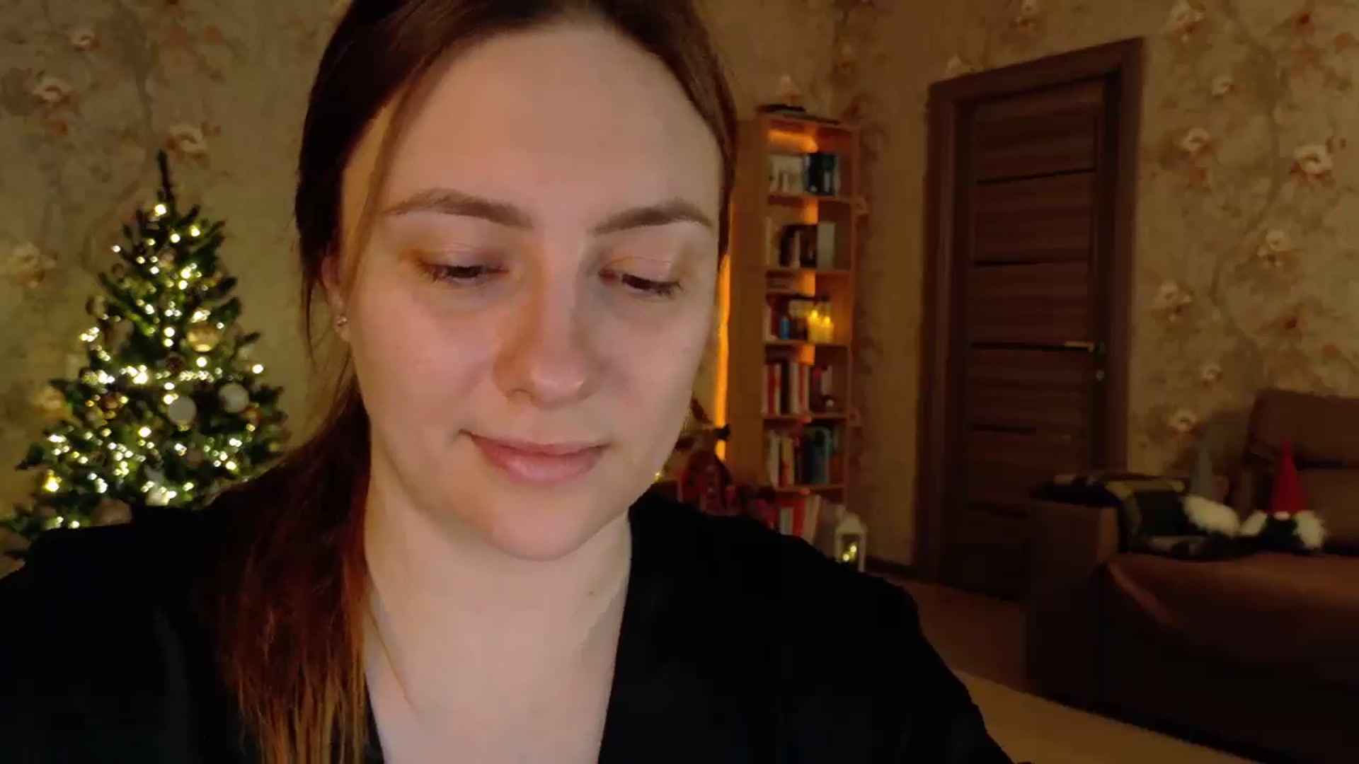 Gallery image thumbnail from QueenOfTease_'s myfreecams stream on, 12/20/2025, 05:50 image 7 of 20