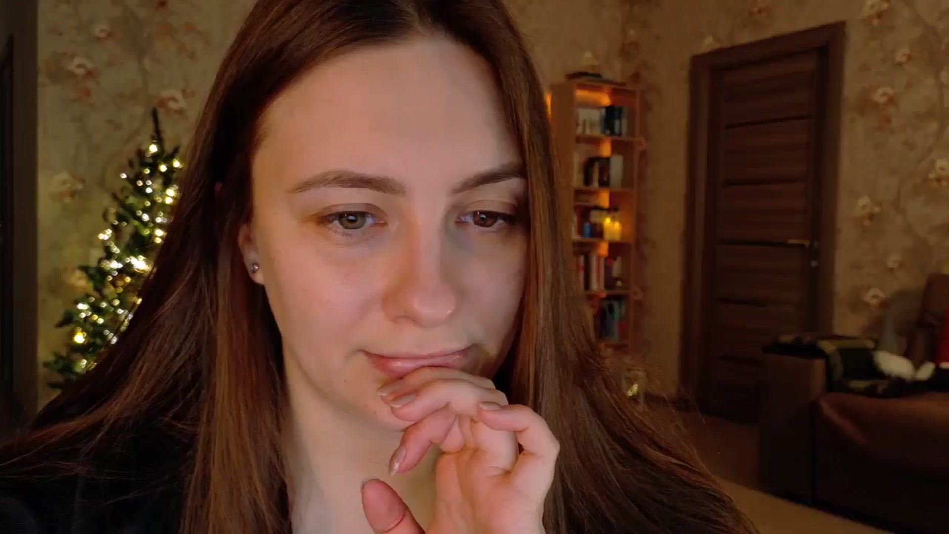 Gallery image thumbnail from QueenOfTease_'s myfreecams stream on, 12/20/2025, 06:53 image 1 of 20