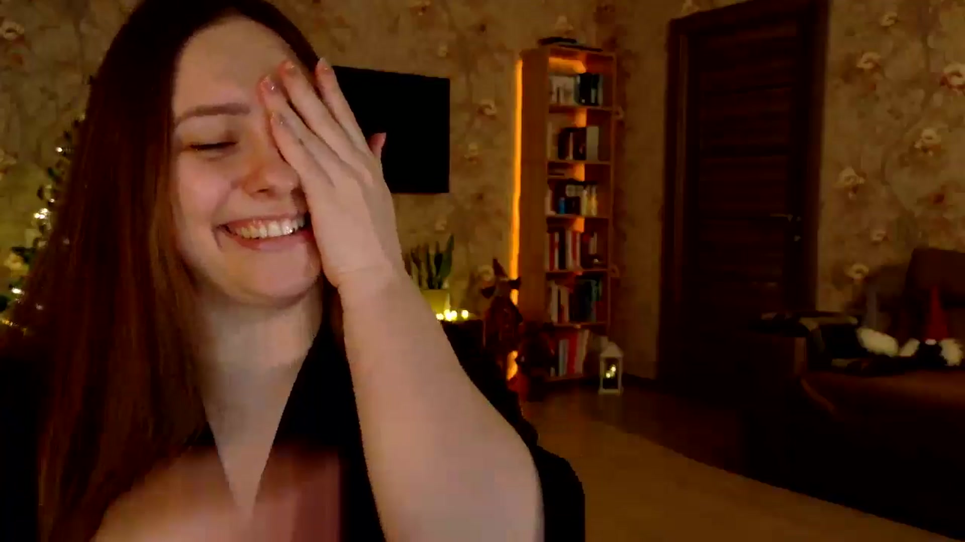Gallery image thumbnail from QueenOfTease_'s myfreecams stream on, 12/20/2025, 08:20 image 6 of 20