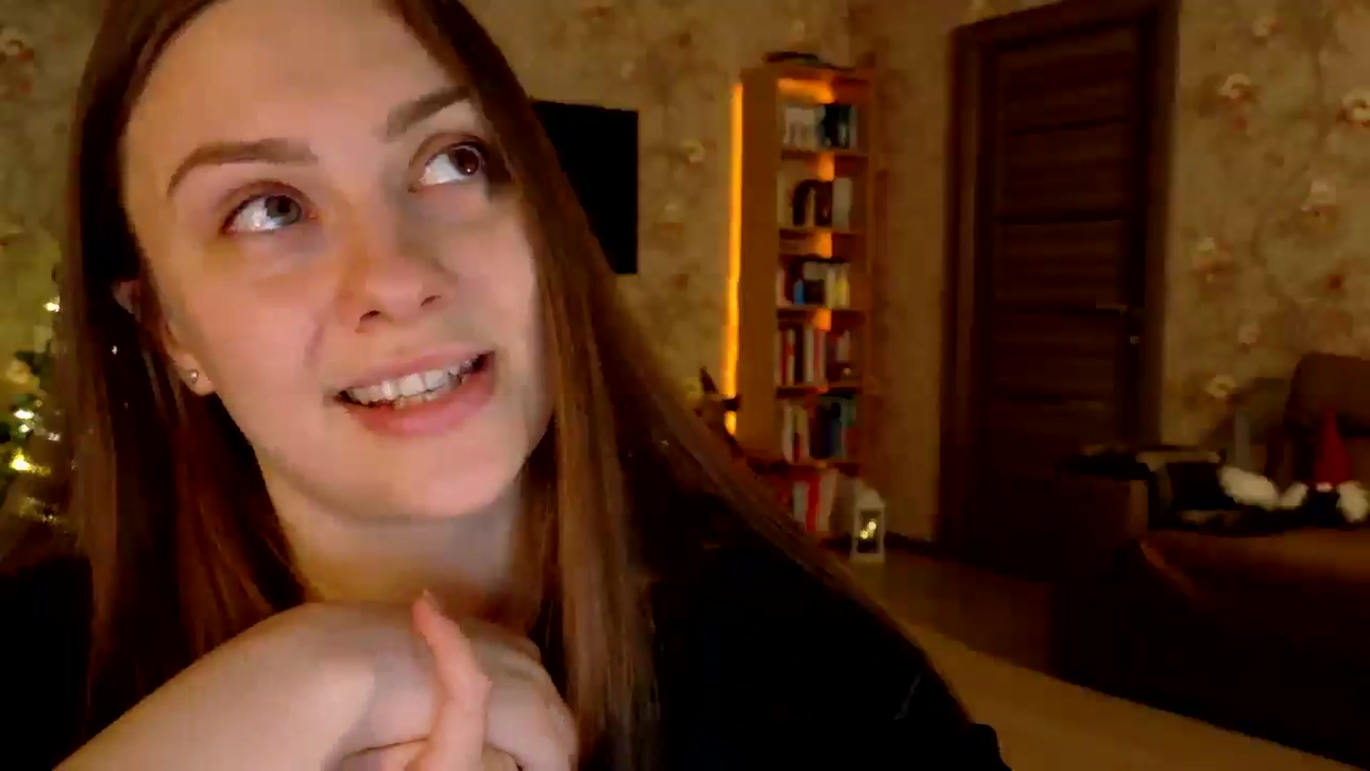 Gallery image thumbnail from QueenOfTease_'s myfreecams stream on, 12/20/2025, 08:20 image 9 of 20