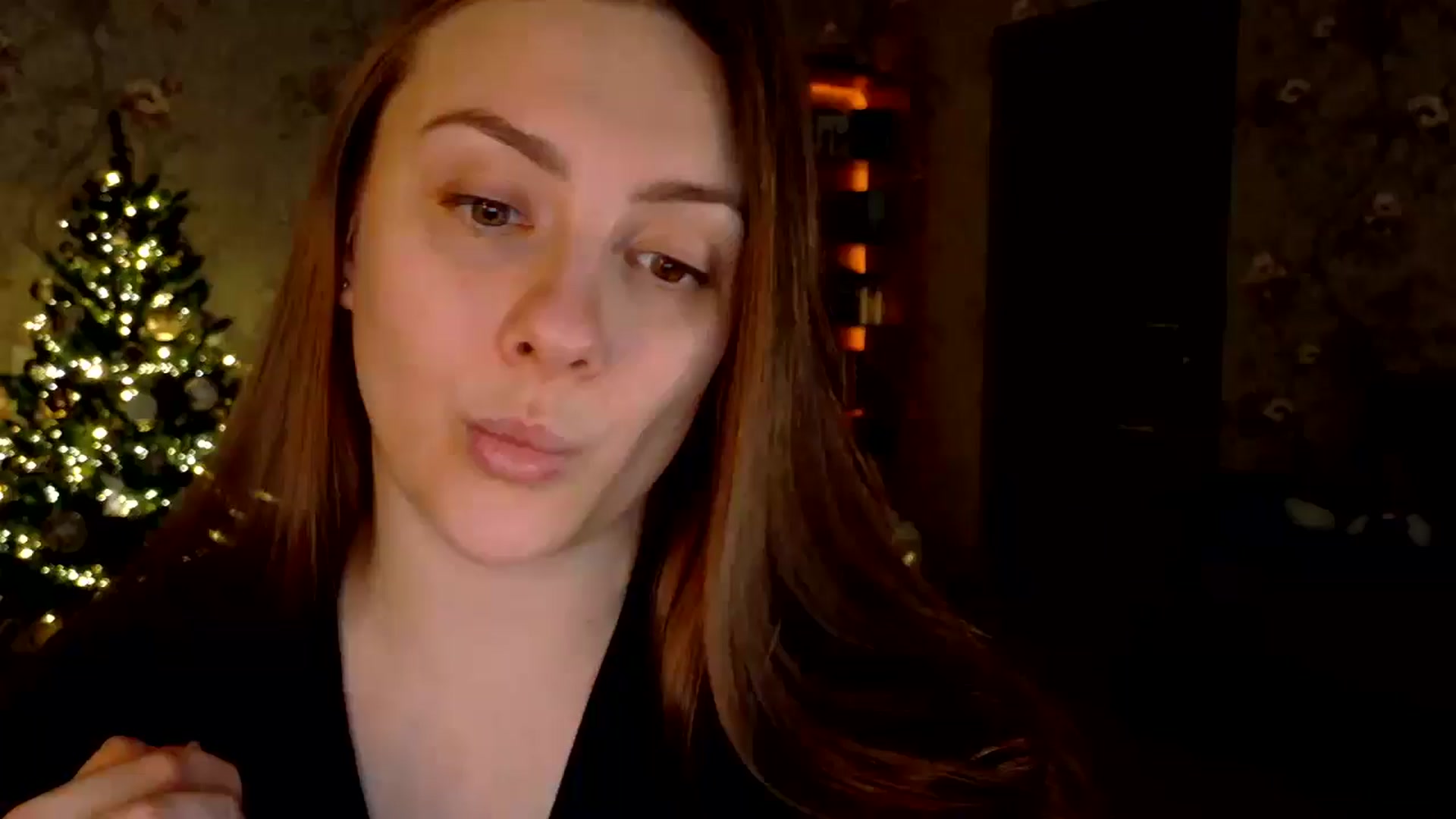 Gallery image thumbnail from QueenOfTease_'s myfreecams stream on, 12/20/2025, 08:20 image 12 of 20