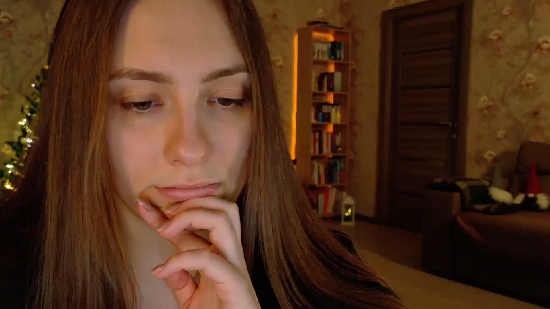 Gallery image thumbnail from QueenOfTease_'s myfreecams stream on, 12/20/2025, 08:20 image 2 of 20