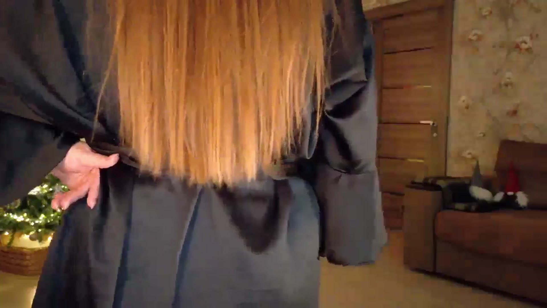 Gallery image thumbnail from QueenOfTease_'s myfreecams stream on, 12/20/2025, 09:02 image 3 of 20