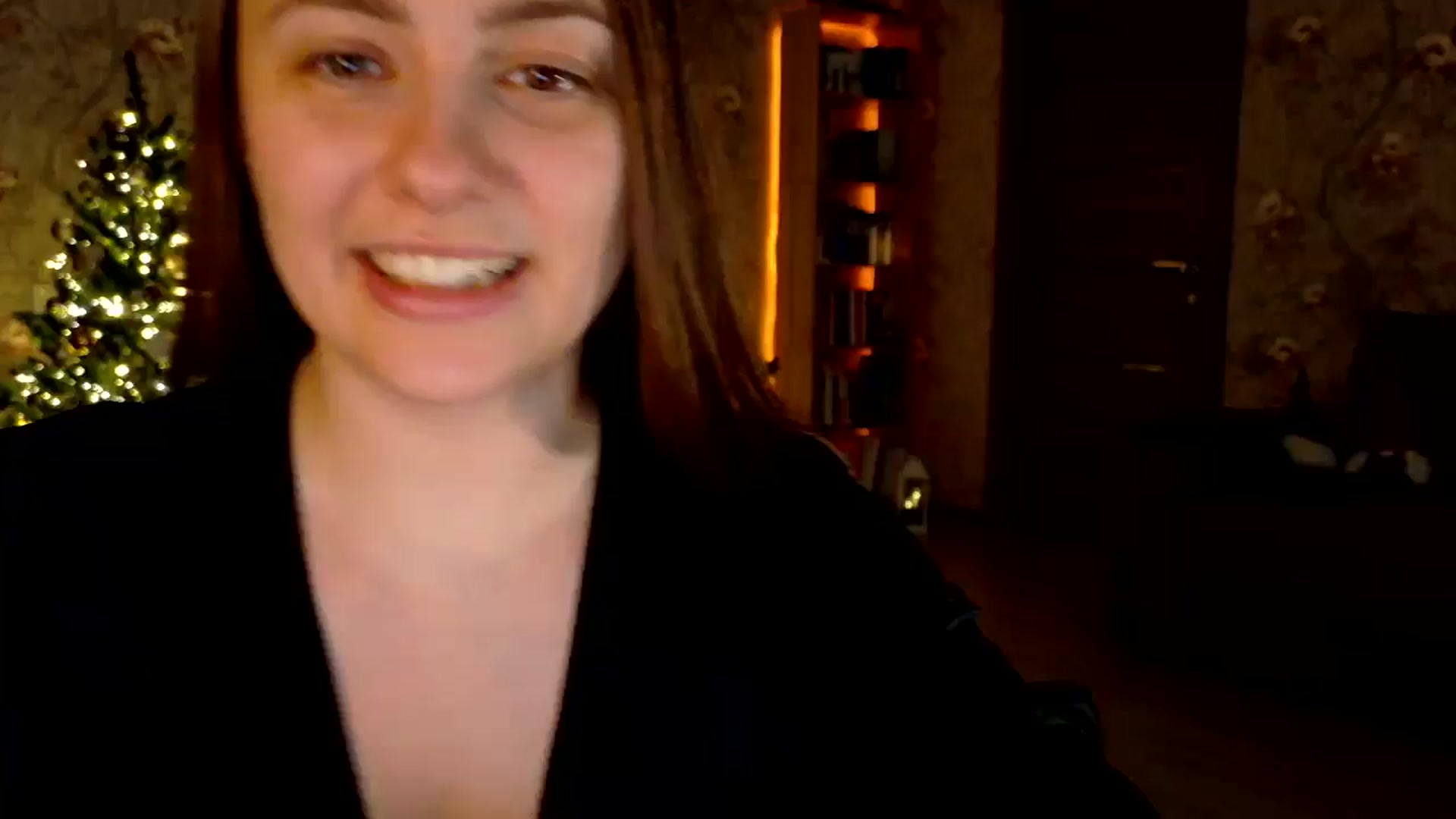 Gallery image thumbnail from QueenOfTease_'s myfreecams stream on, 12/20/2025, 09:02 image 10 of 20