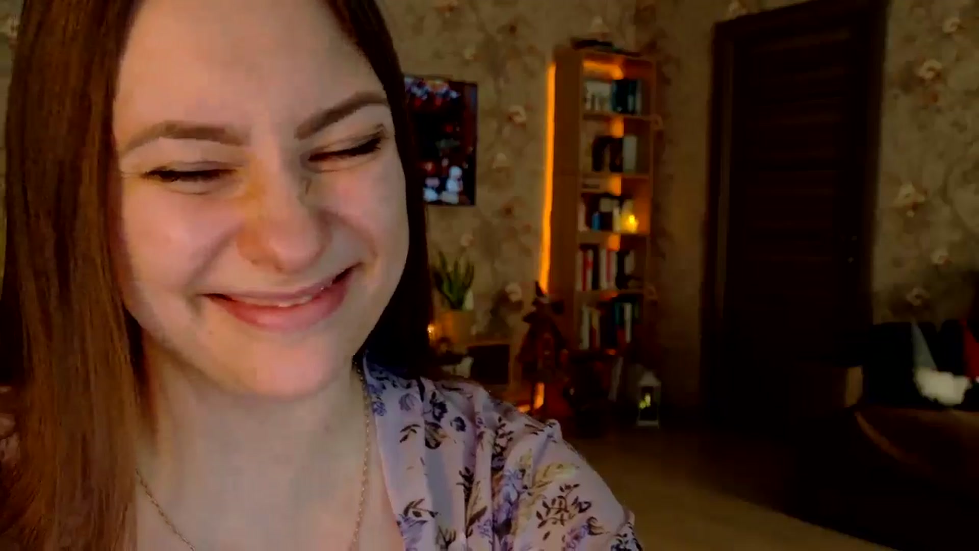 Gallery image thumbnail from QueenOfTease_'s myfreecams stream on, 12/25/2025, 07:14 image 13 of 20