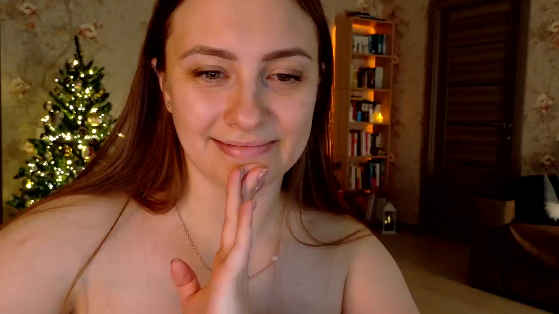 Gallery image thumbnail from QueenOfTease_'s myfreecams stream on, 12/25/2025, 08:15 image 20 of 20