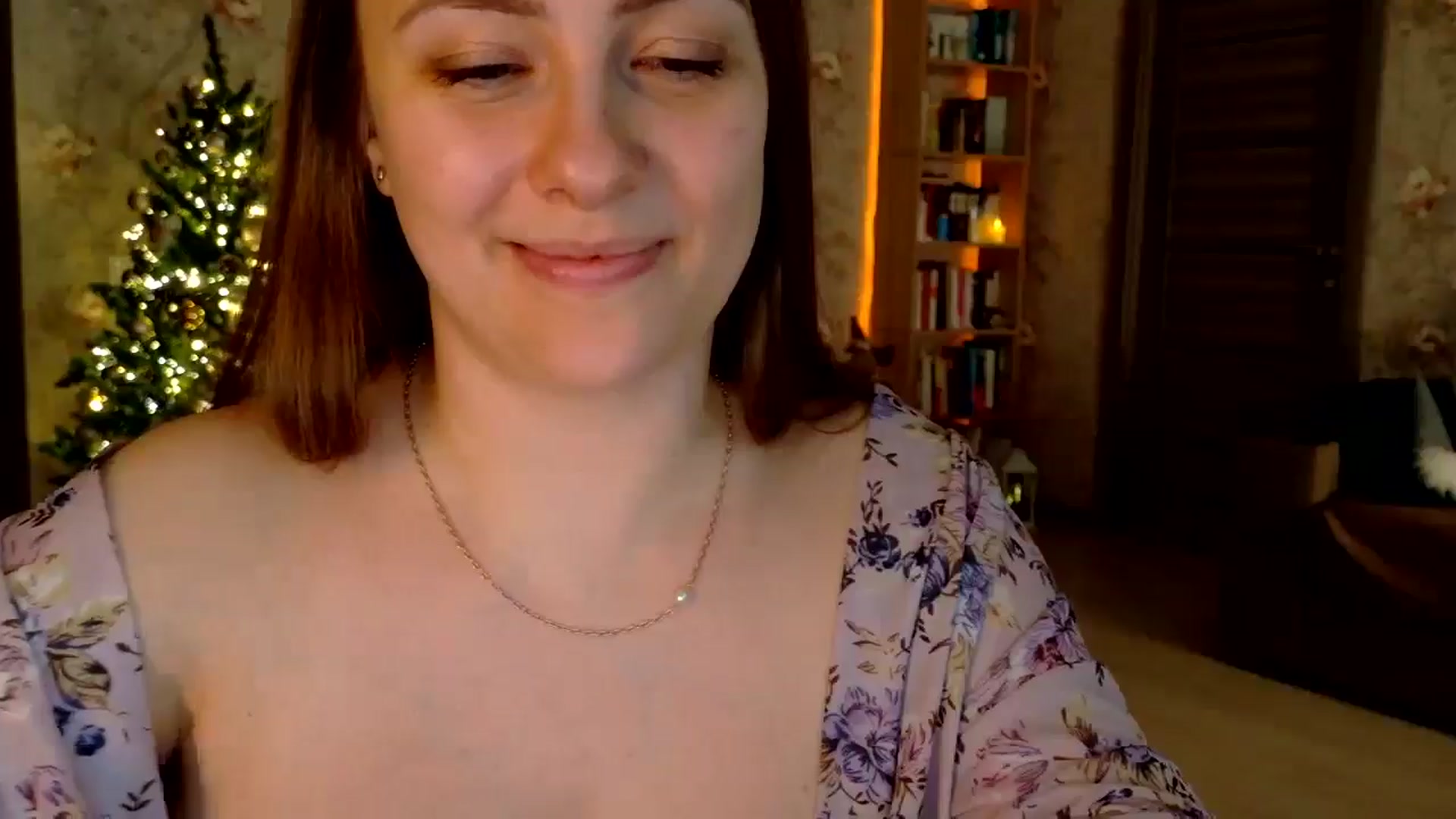 Gallery image thumbnail from QueenOfTease_'s myfreecams stream on, 12/25/2025, 08:15 image 10 of 20