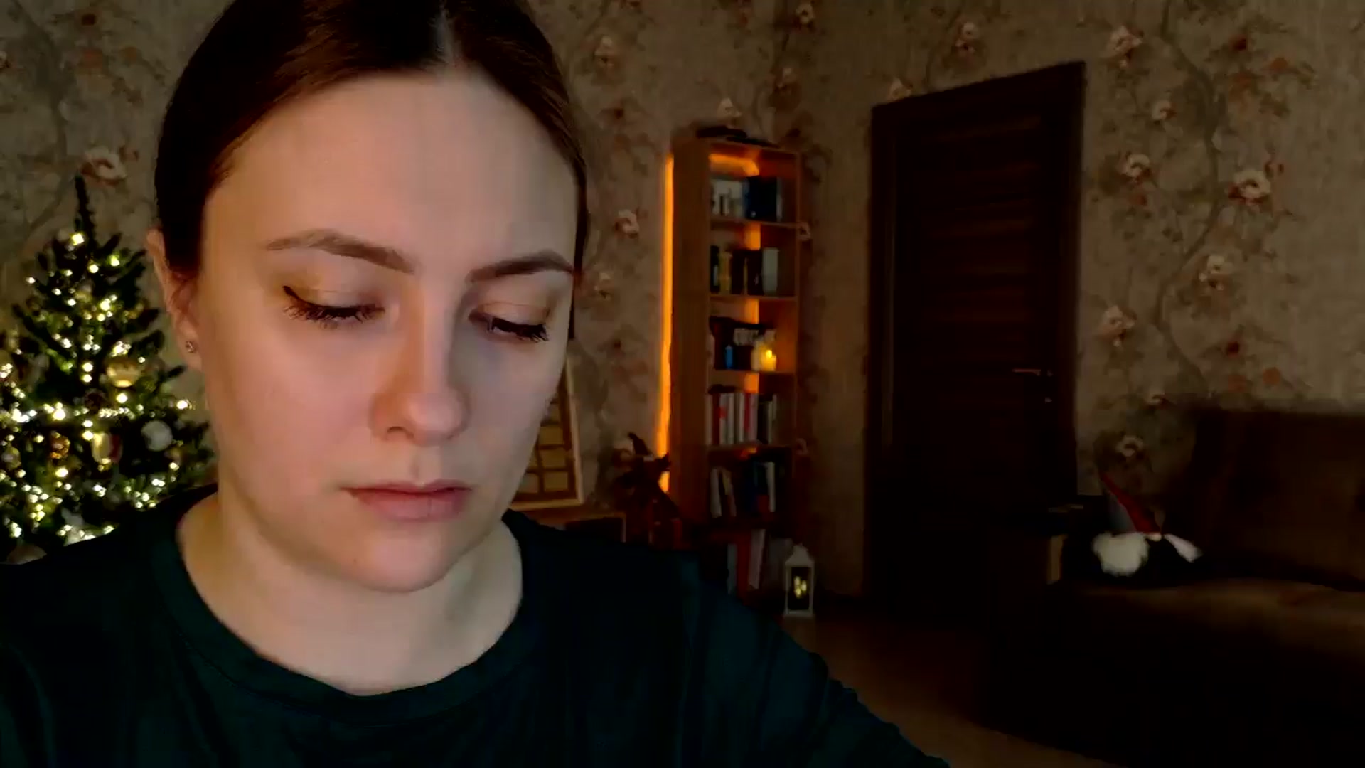 Gallery image thumbnail from QueenOfTease_'s myfreecams stream on, 12/28/2025, 06:33 image 6 of 20