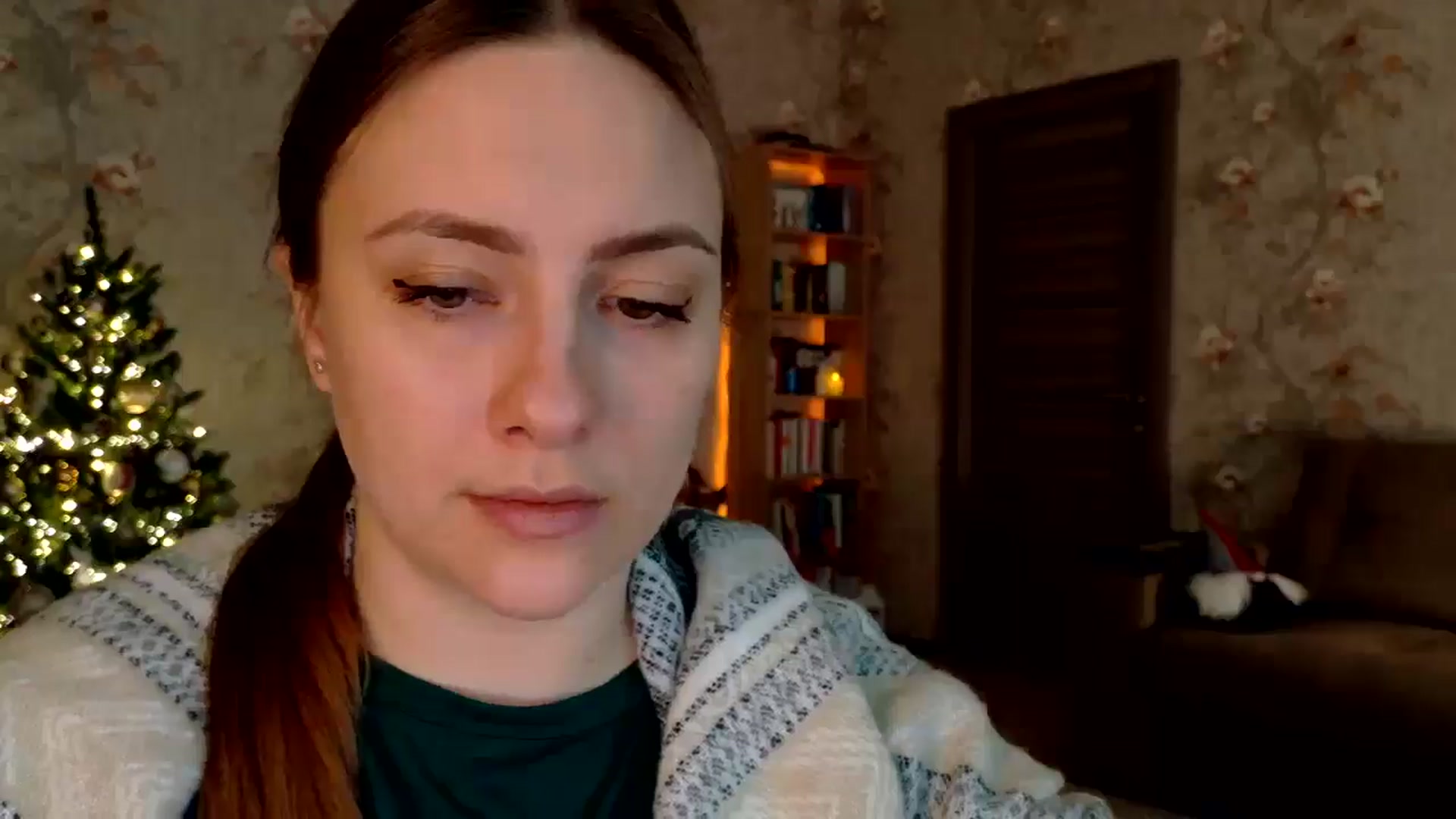 Gallery image thumbnail from QueenOfTease_'s myfreecams stream on, 12/28/2025, 06:33 image 16 of 20
