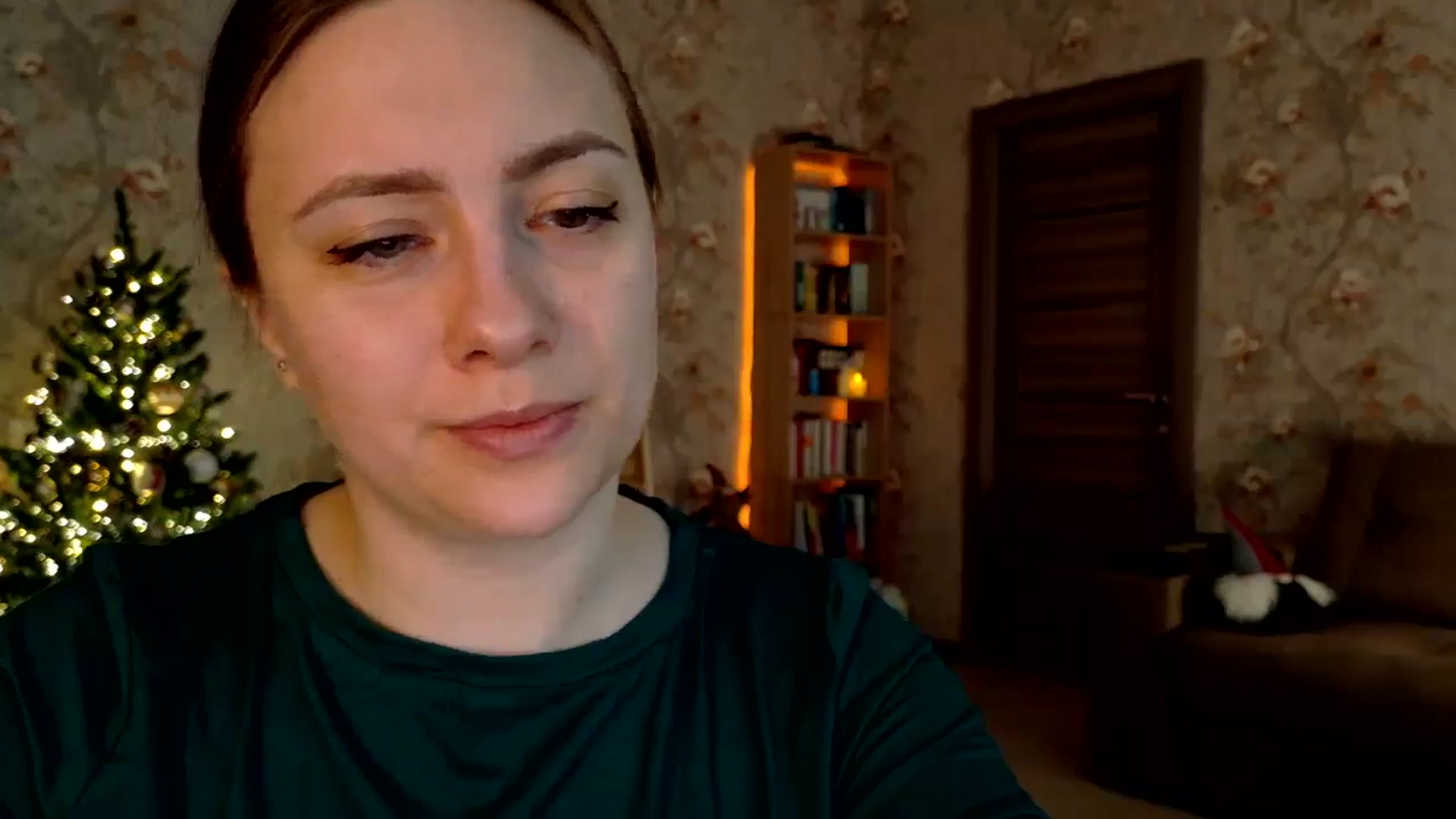 Gallery image thumbnail from QueenOfTease_'s myfreecams stream on, 12/28/2025, 06:33 image 7 of 20