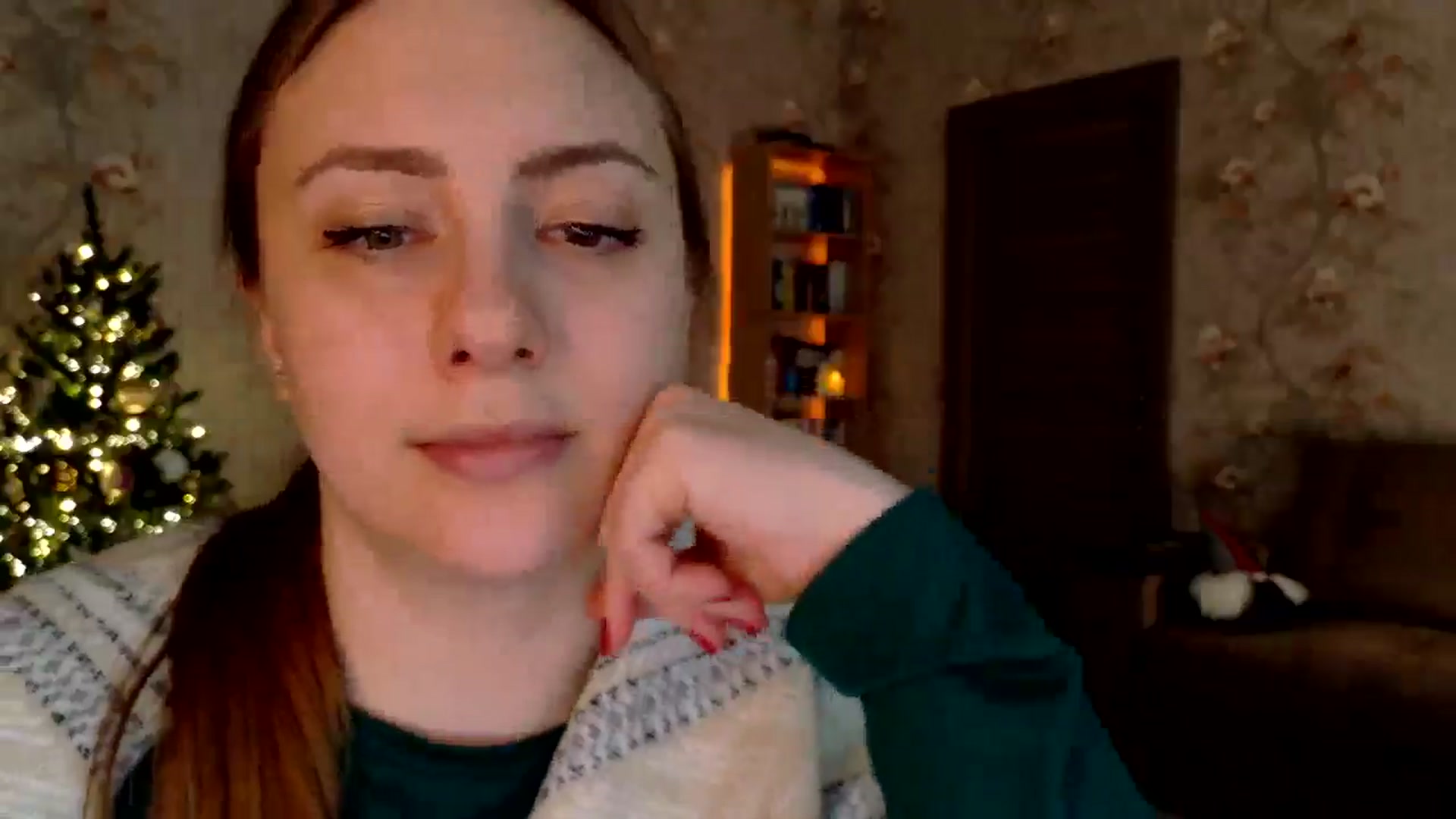 Gallery image thumbnail from QueenOfTease_'s myfreecams stream on, 12/28/2025, 06:33 image 17 of 20