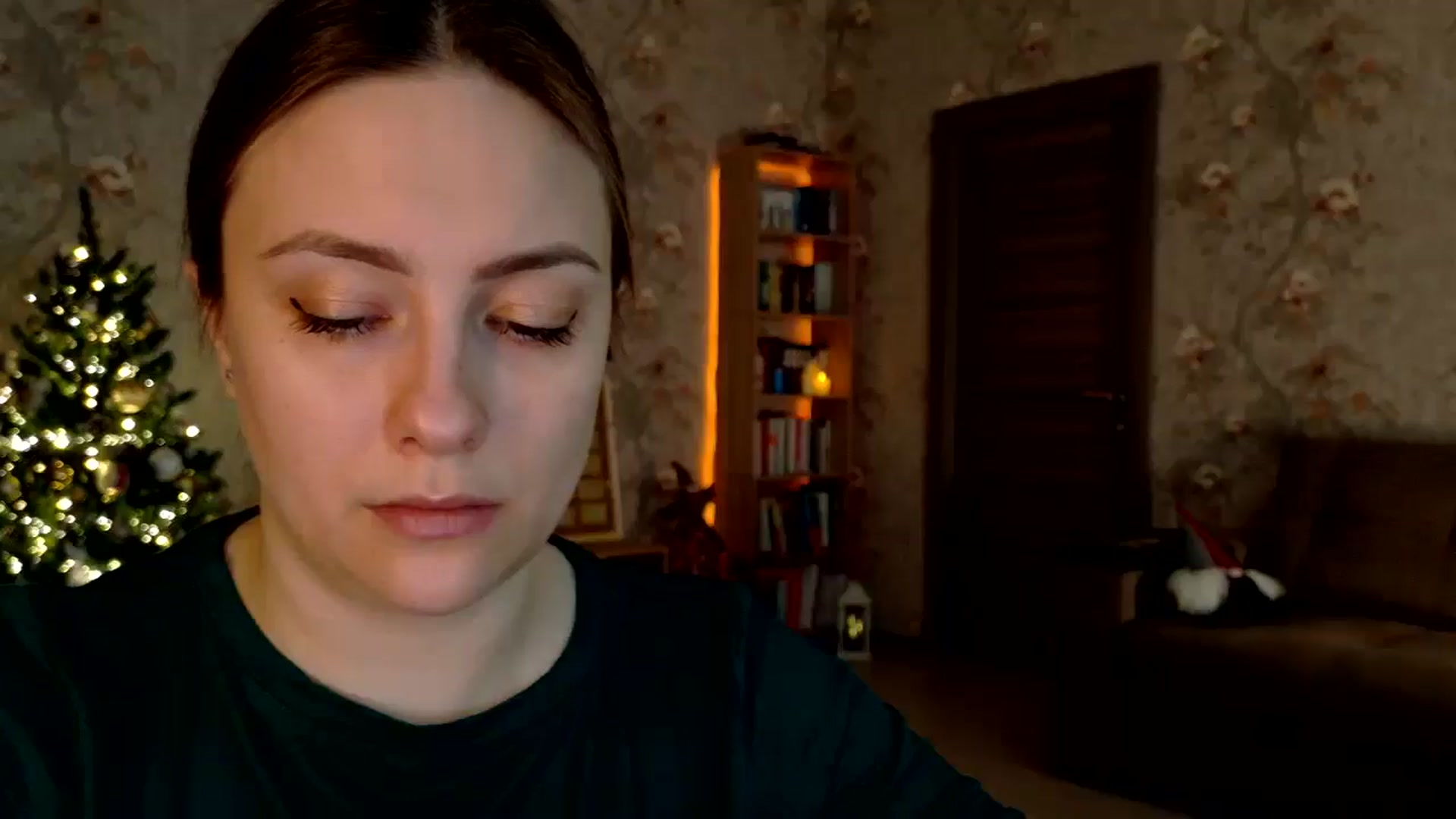 Gallery image thumbnail from QueenOfTease_'s myfreecams stream on, 12/28/2025, 06:33 image 5 of 20