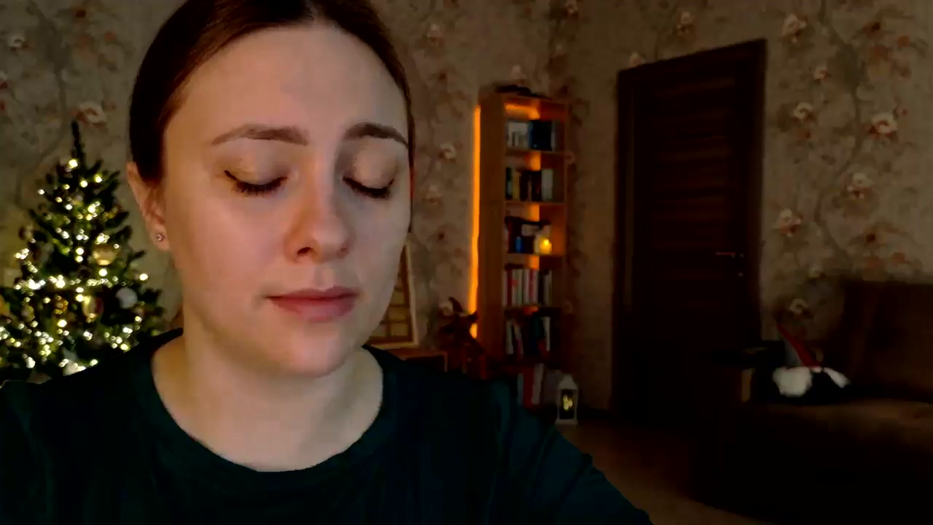 Gallery image thumbnail from QueenOfTease_'s myfreecams stream on, 12/28/2025, 06:33 image 8 of 20