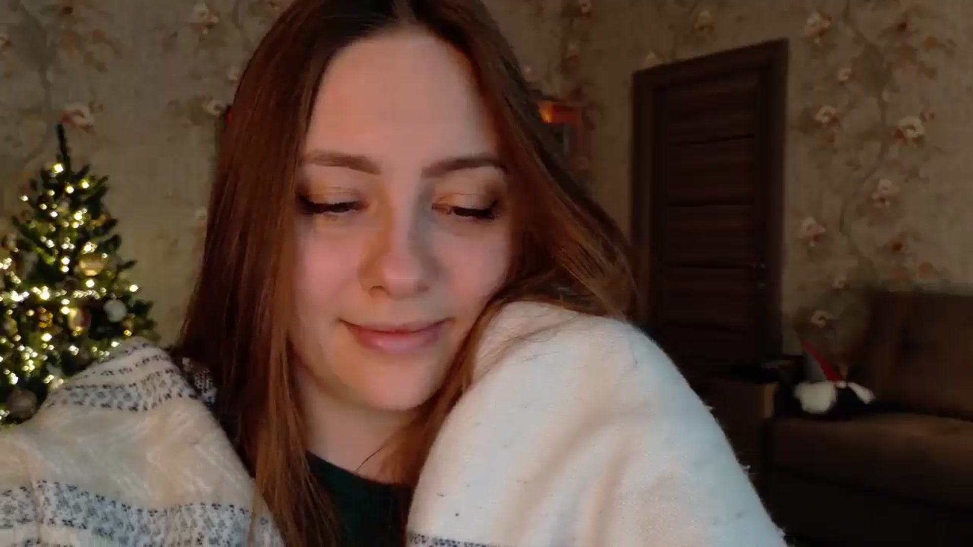 Gallery image thumbnail from QueenOfTease_'s myfreecams stream on, 12/28/2025, 07:13 image 4 of 20