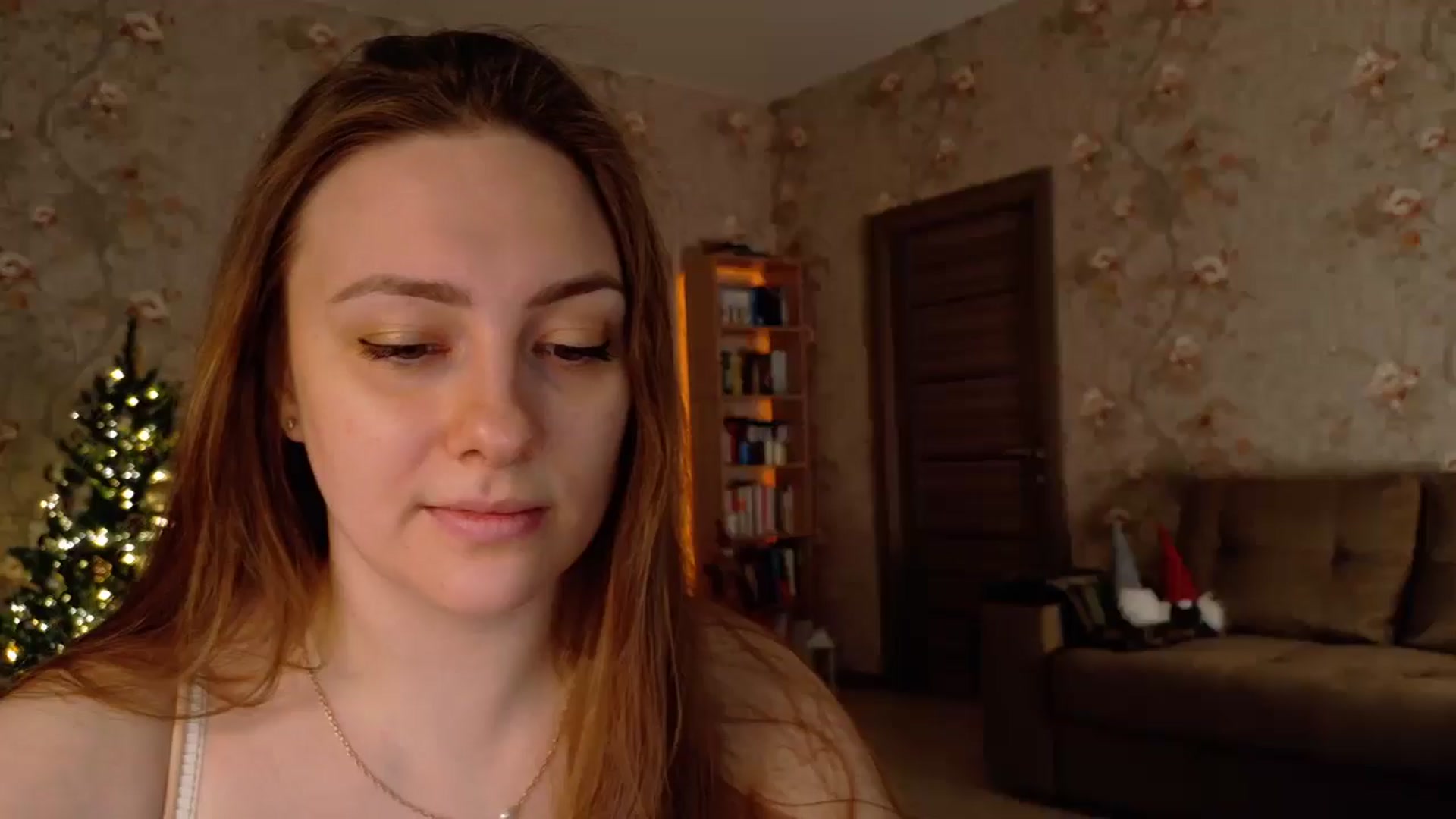 Gallery image thumbnail from QueenOfTease_'s myfreecams stream on, 01/01/2026, 05:43 image 1 of 20