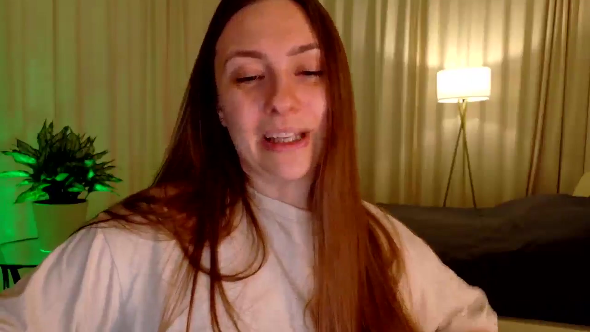 Gallery image thumbnail from QueenOfTease_'s myfreecams stream on, 01/07/2026, 06:49 image 19 of 20