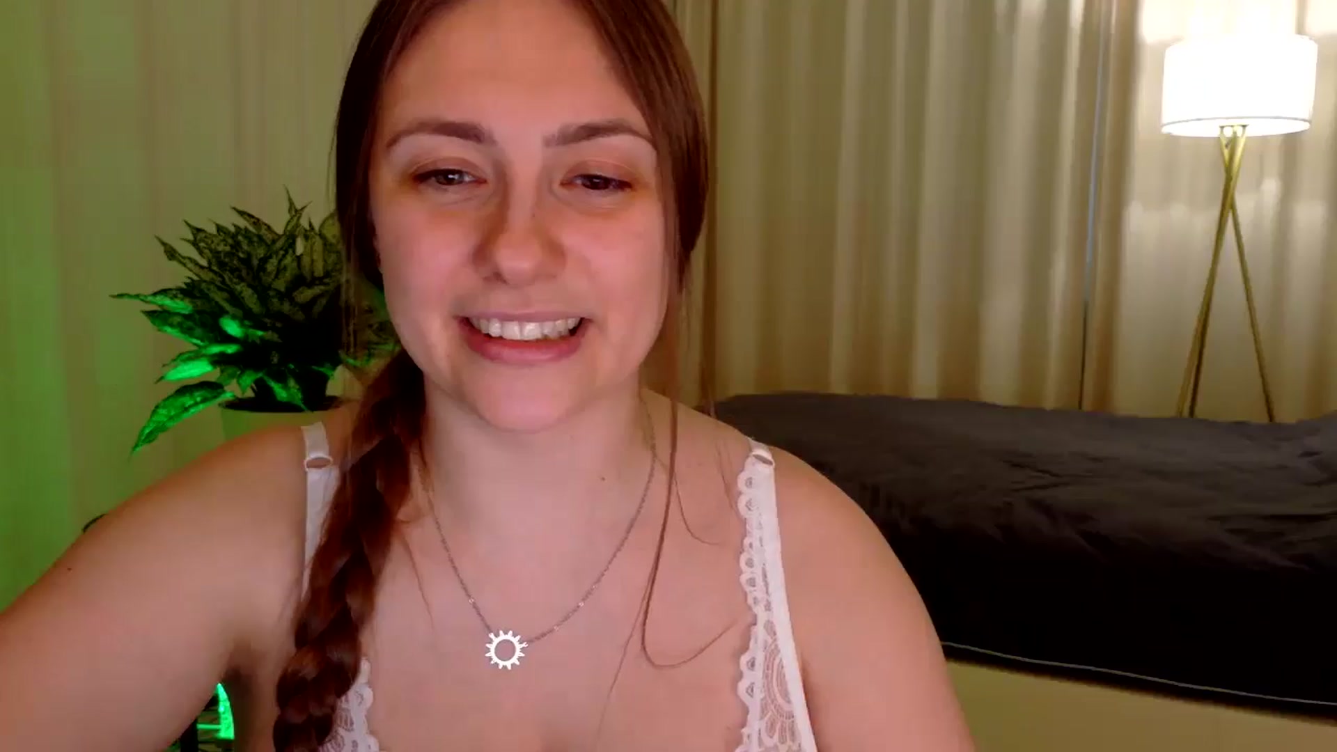 Gallery image thumbnail from QueenOfTease_'s myfreecams stream on, 01/11/2026, 08:03 image 4 of 20