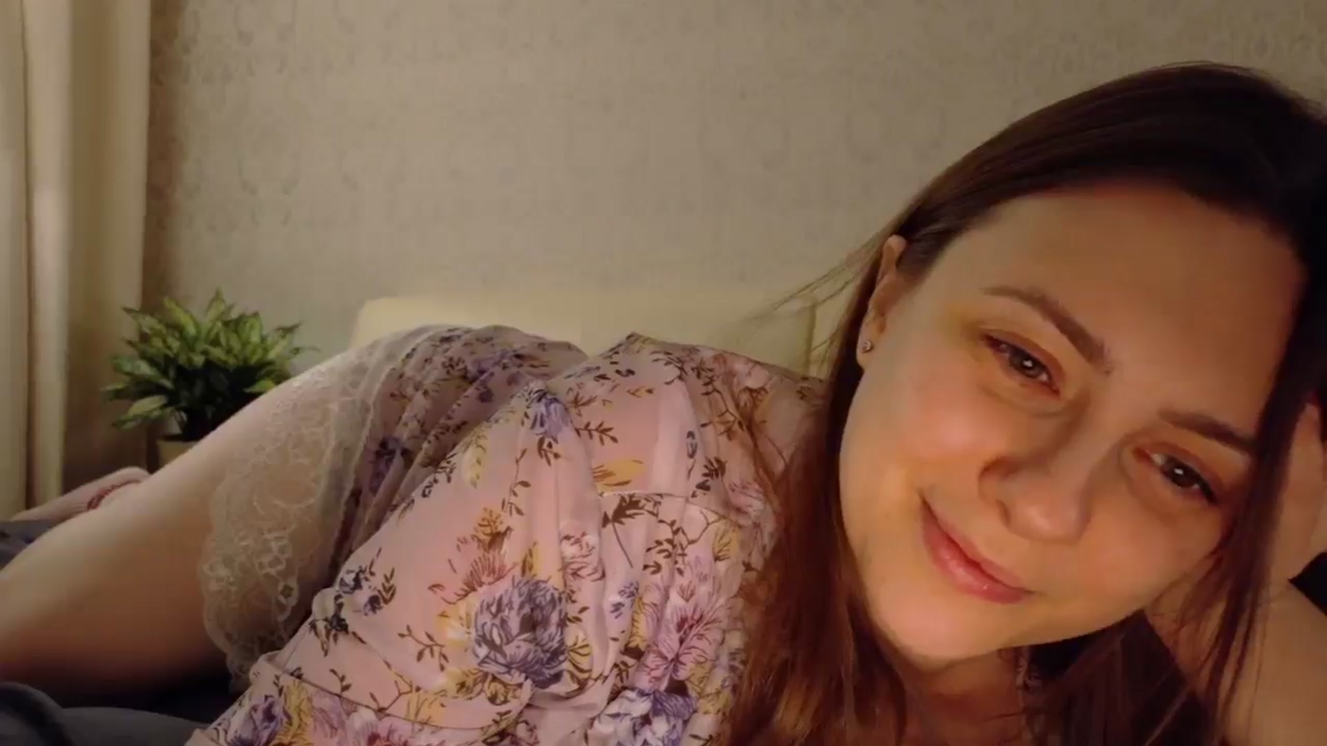 Gallery image thumbnail from QueenOfTease_'s myfreecams stream on, 01/11/2026, 16:51 image 4 of 20