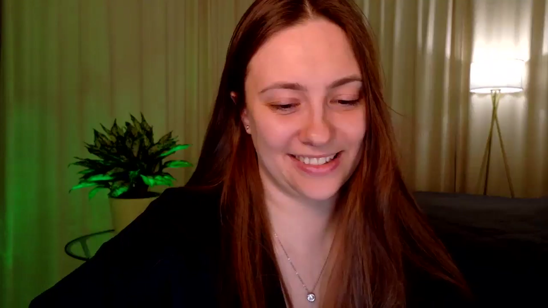 Gallery image thumbnail from QueenOfTease_'s myfreecams stream on, 01/12/2026, 06:48 image 4 of 20