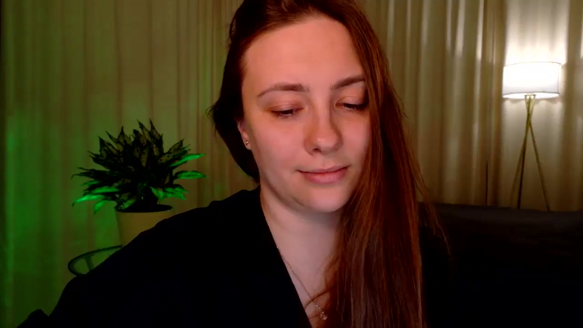 Gallery image thumbnail from QueenOfTease_'s myfreecams stream on, 01/12/2026, 06:48 image 13 of 20